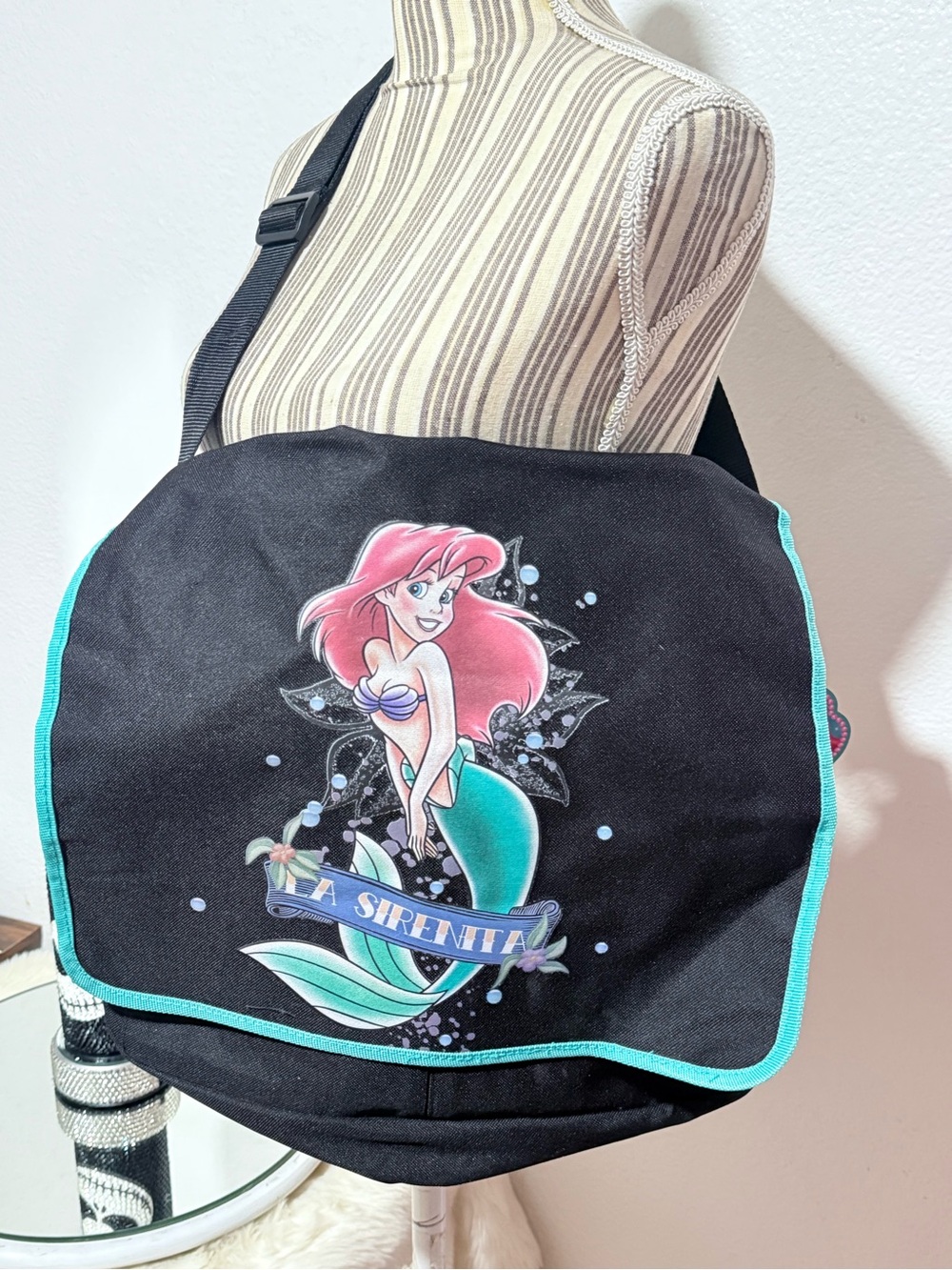 New (La Sirenita) The little Mermaid Graphic Crossbody Bag - - Picture 2 of 5
